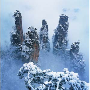 單獨成團O線：（張家界溫泉休閑線路）張家界、天子山、寶峰湖/黃龍洞、鳳凰古城 江埡溫泉/萬福溫泉 五日游